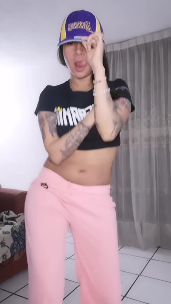 @FarahLaRodriguez