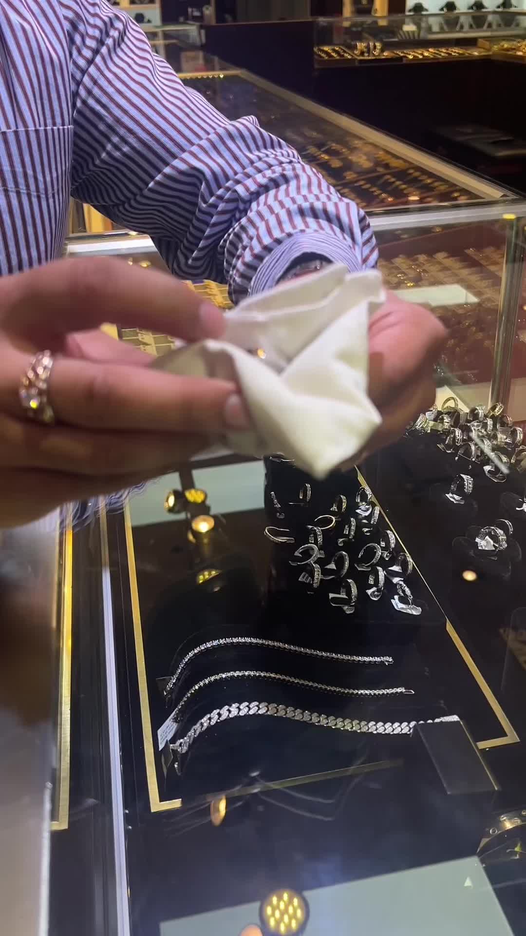 @zevarcustomdiamonds