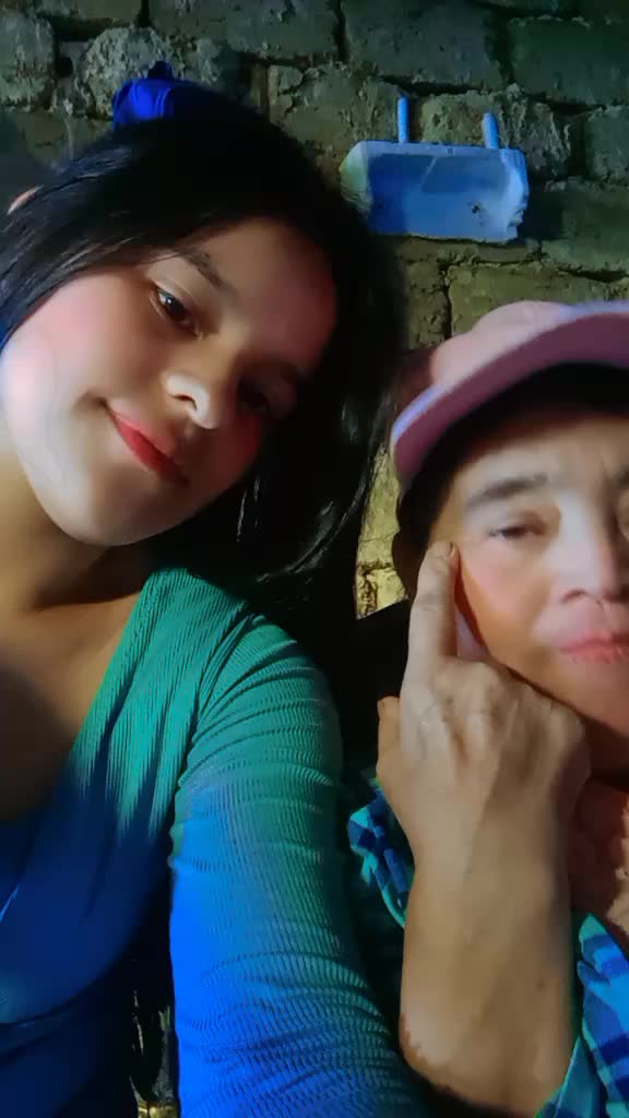 @Naomi 🦋🥰
