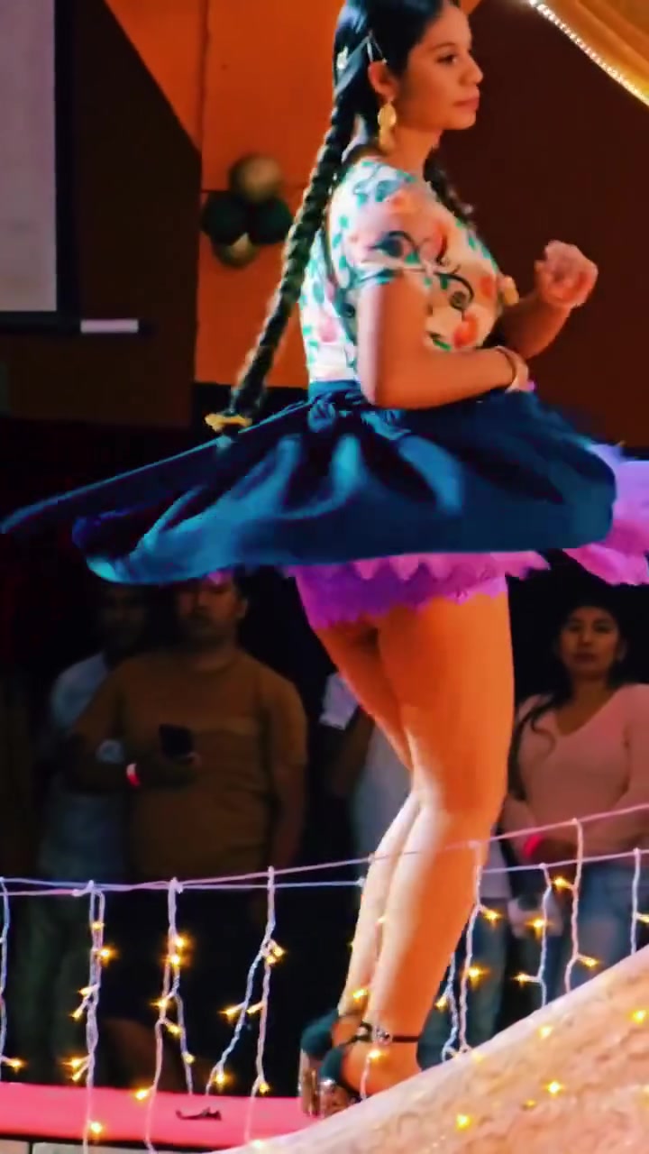 @CholitaHermosa