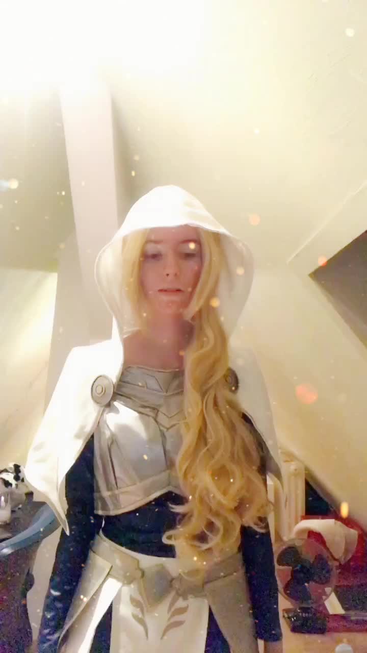@Black_Lucy