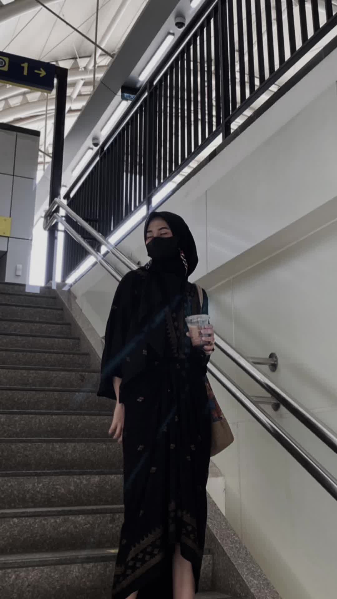 @𝐠𝐚𝐝𝐢𝐬 𝐝𝐞𝐬𝐚
