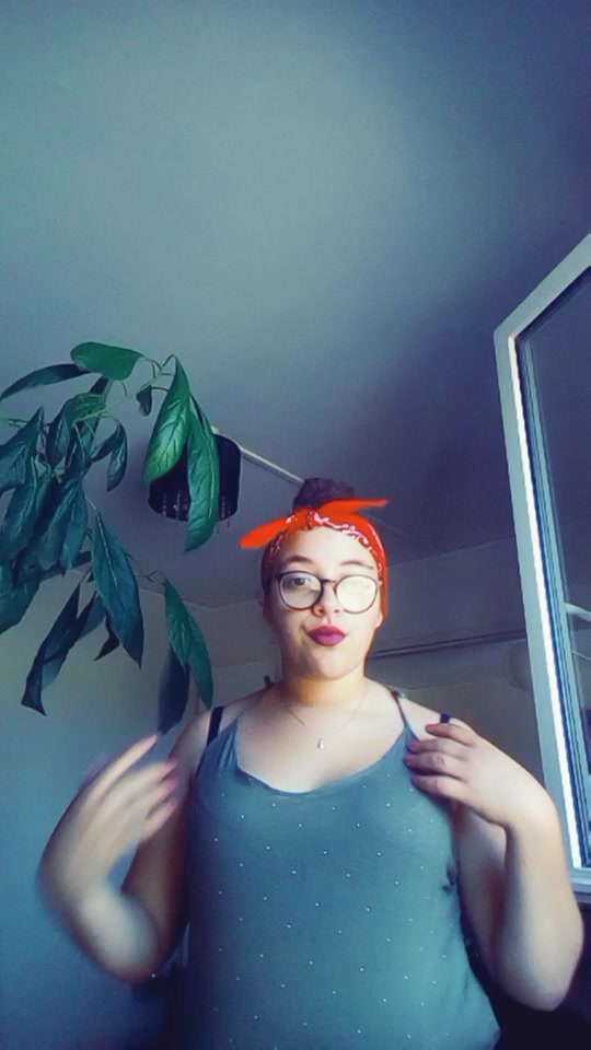@elisalune31