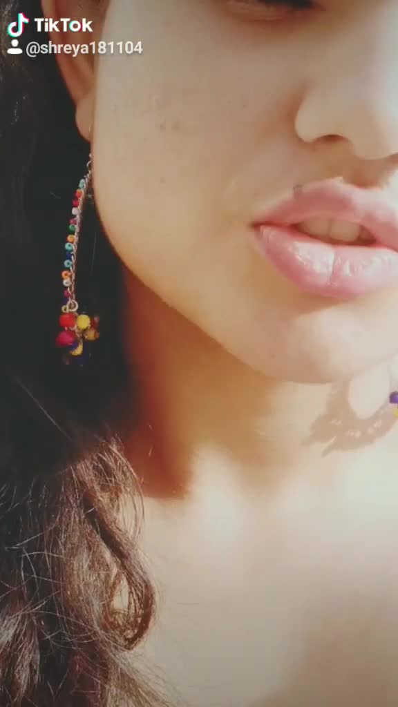@👑SHREYA BIGHAMAL👑