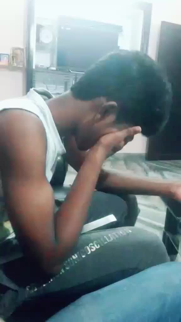 @achuzzz