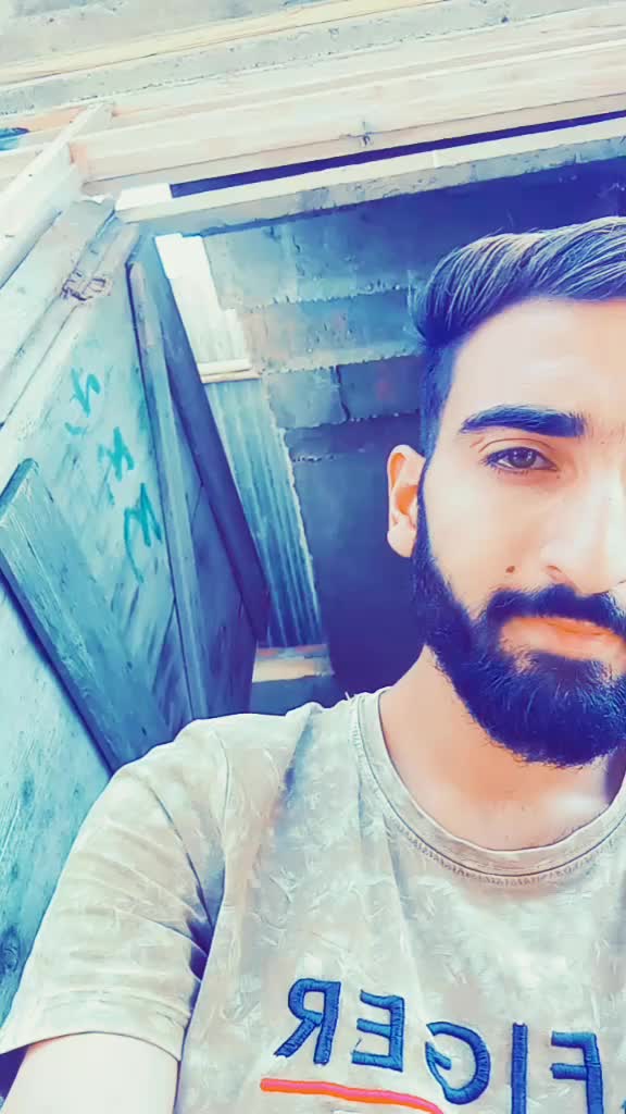@Bhat Junaid