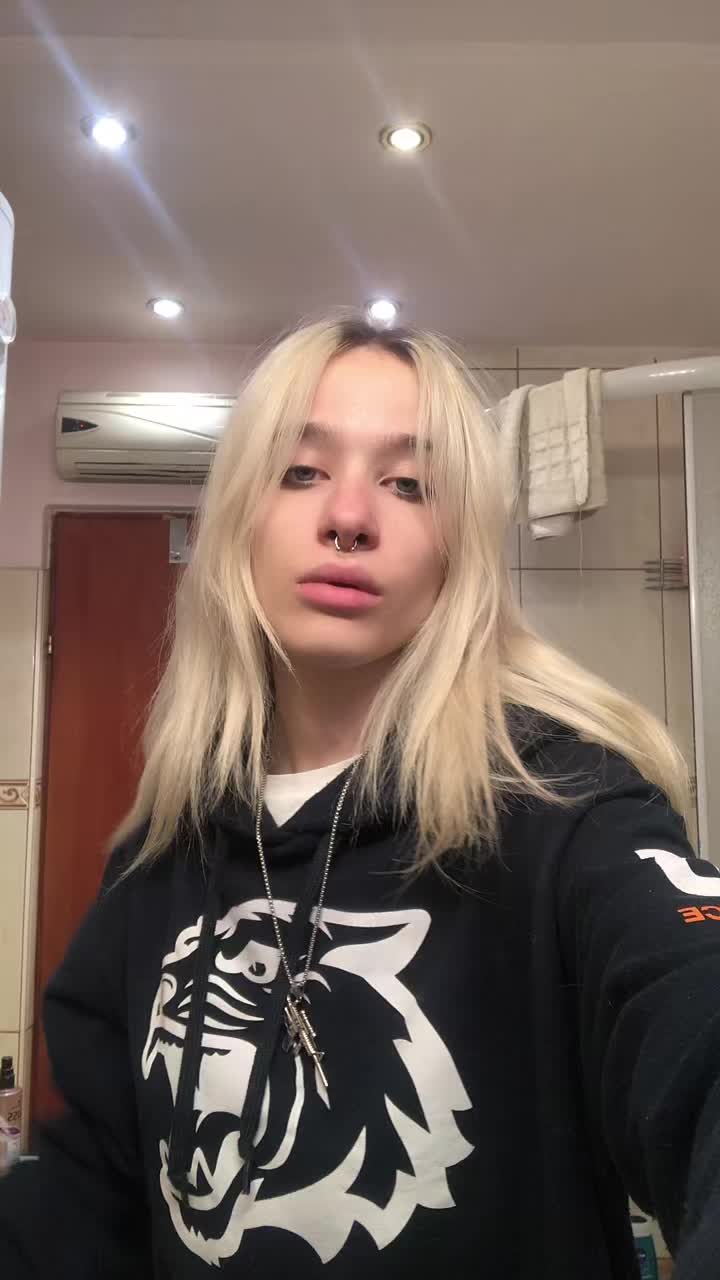 @bruxye