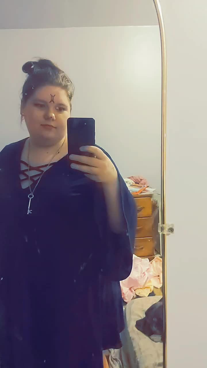 @WolveAmber