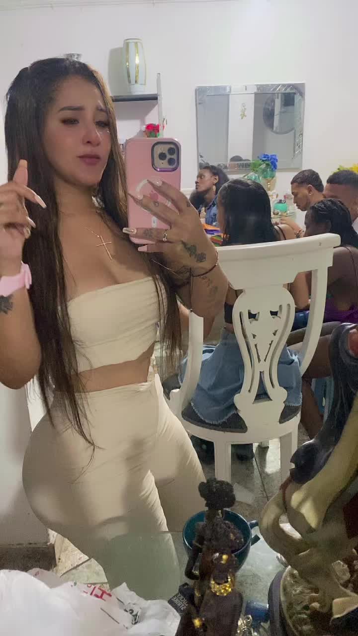 @Karolina Echeverry 👄