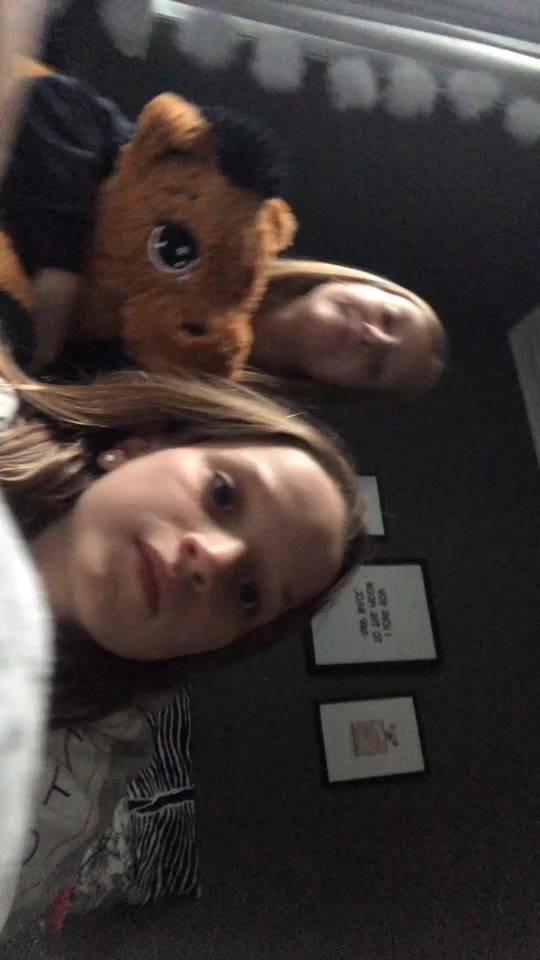 @Snälla följ mig!🥰