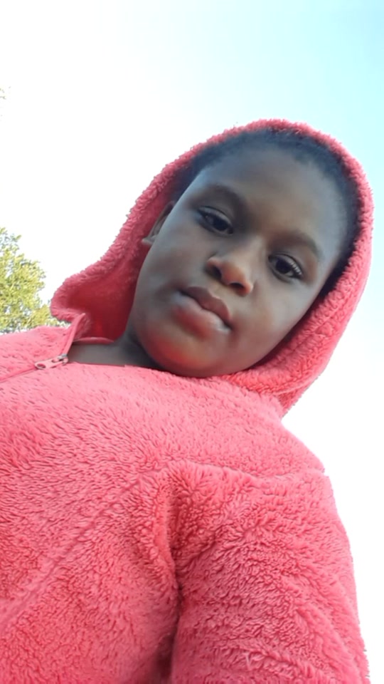 @Niya08