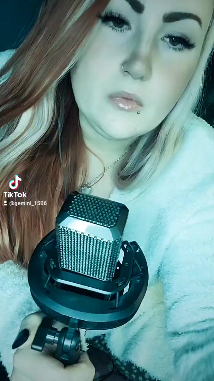 @🎙🦊𝕯𝖊𝖊🦊🎙