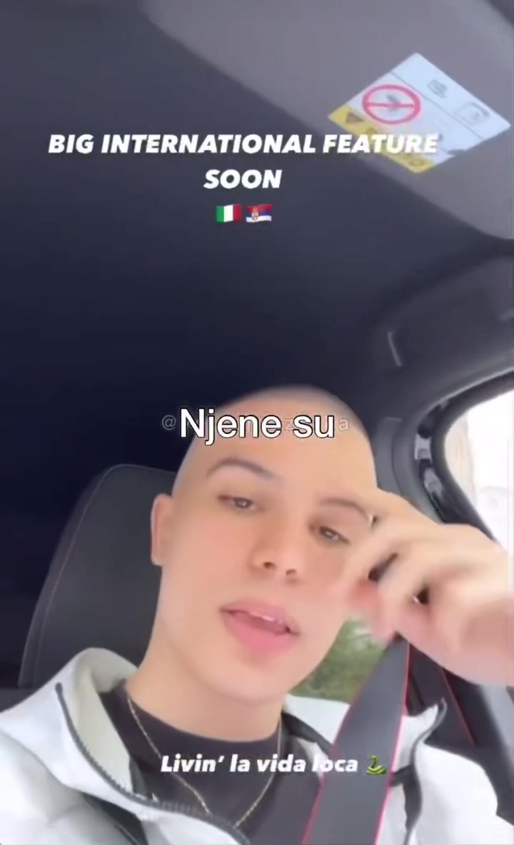 @🤍
