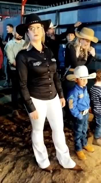 @Aline_Moda Country