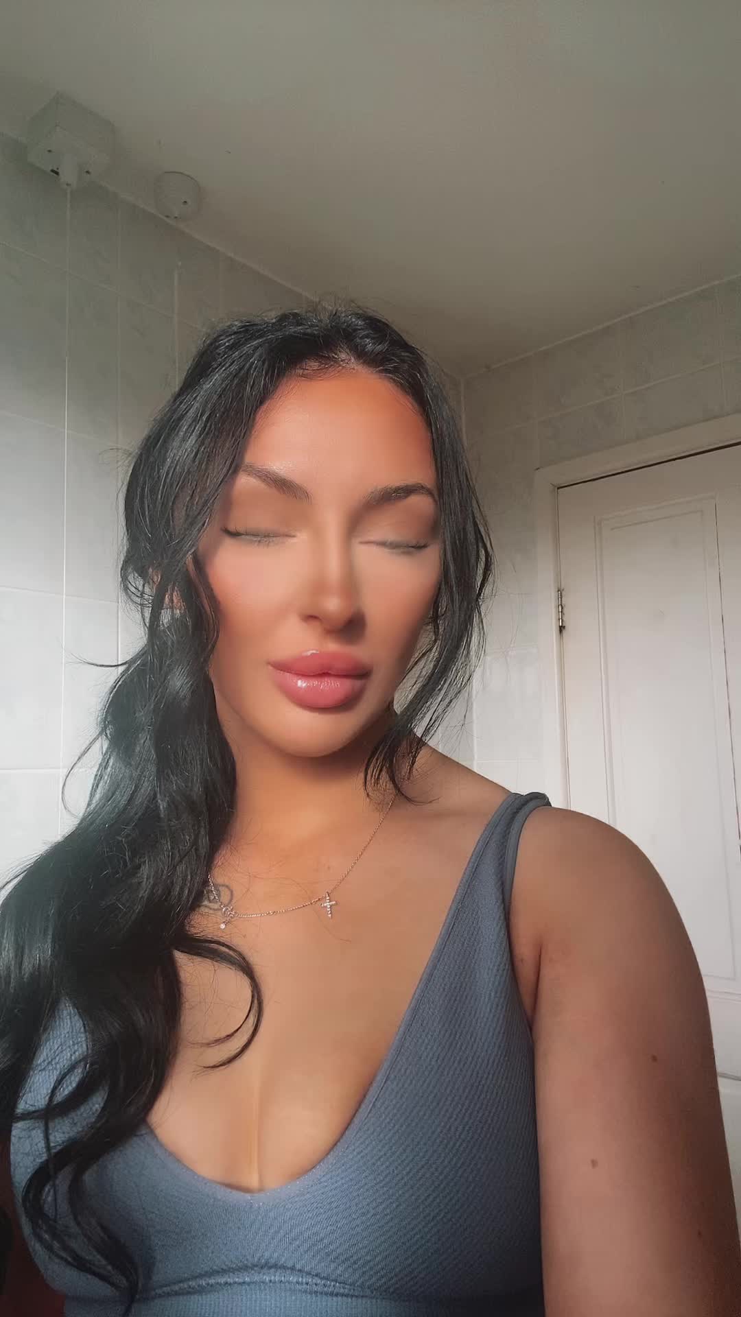 @Morgan Louise New X