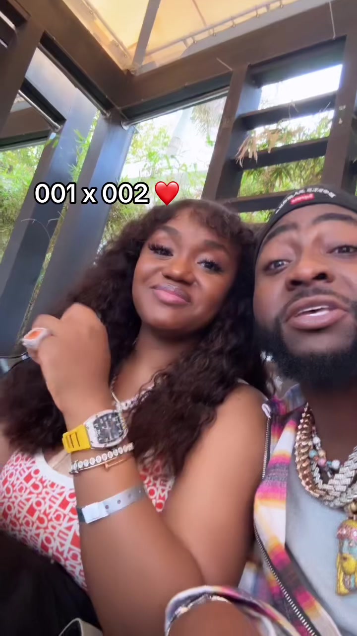 @EVERYTHING DAVIDO ❤️