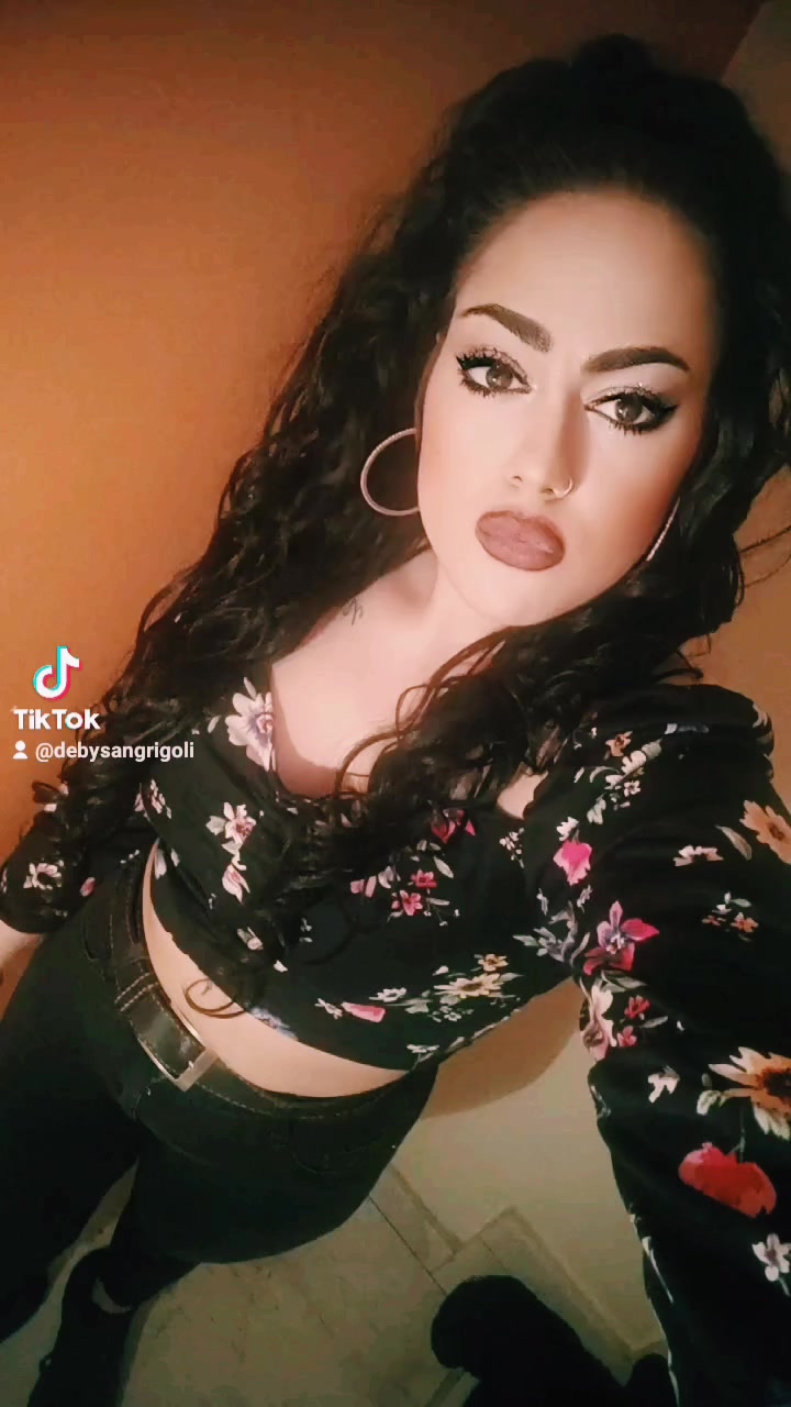 @🖤