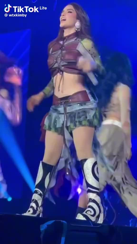 @✨