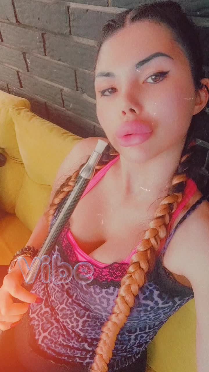 @m_exclusivelyunique