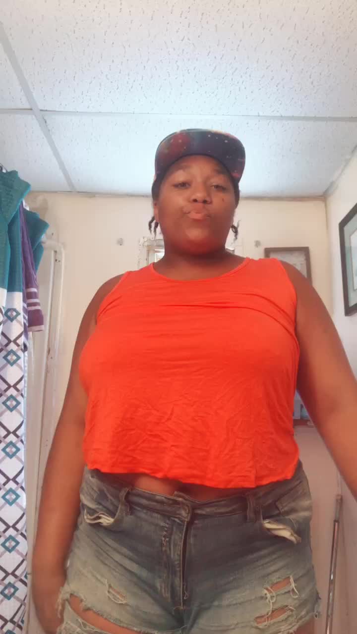 @Victoria Ellison