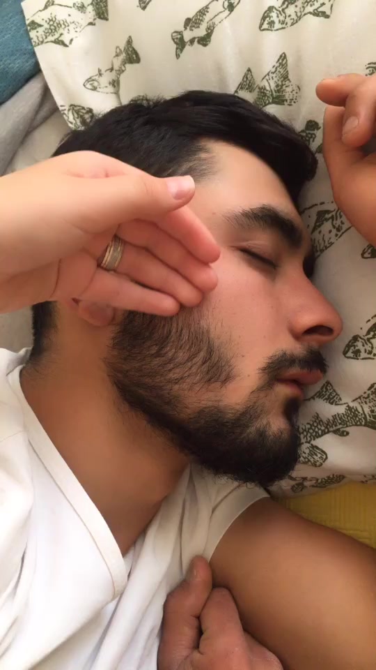 @elanur_
