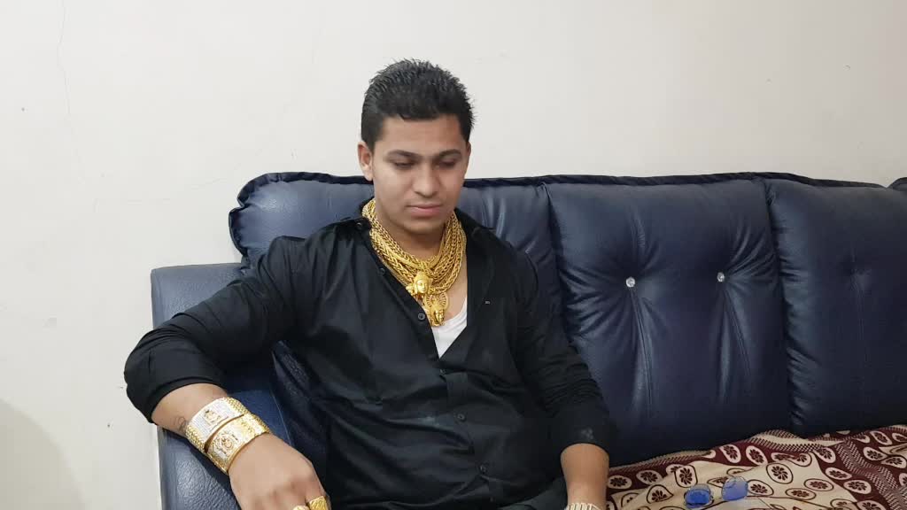 @Roshan Ahire