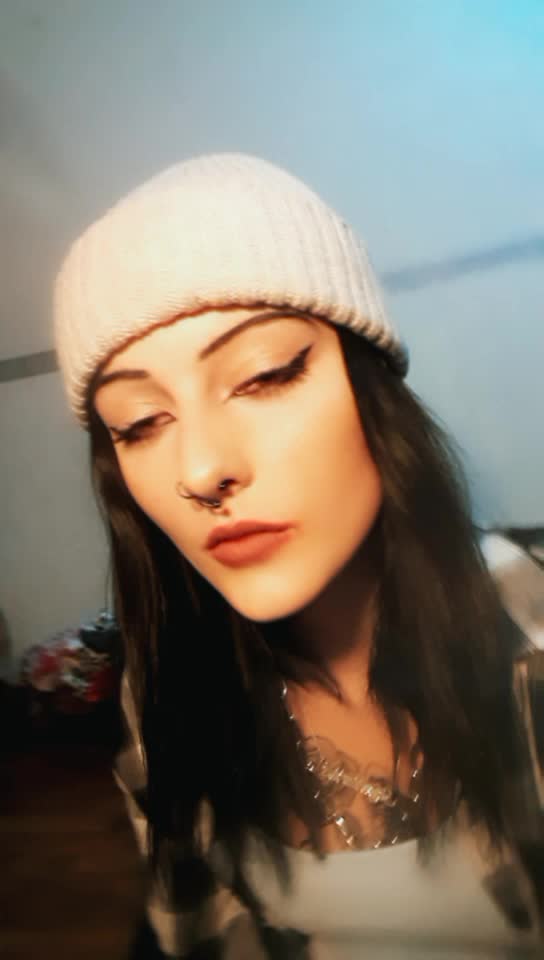 @ᗩᑎᘜI🍄