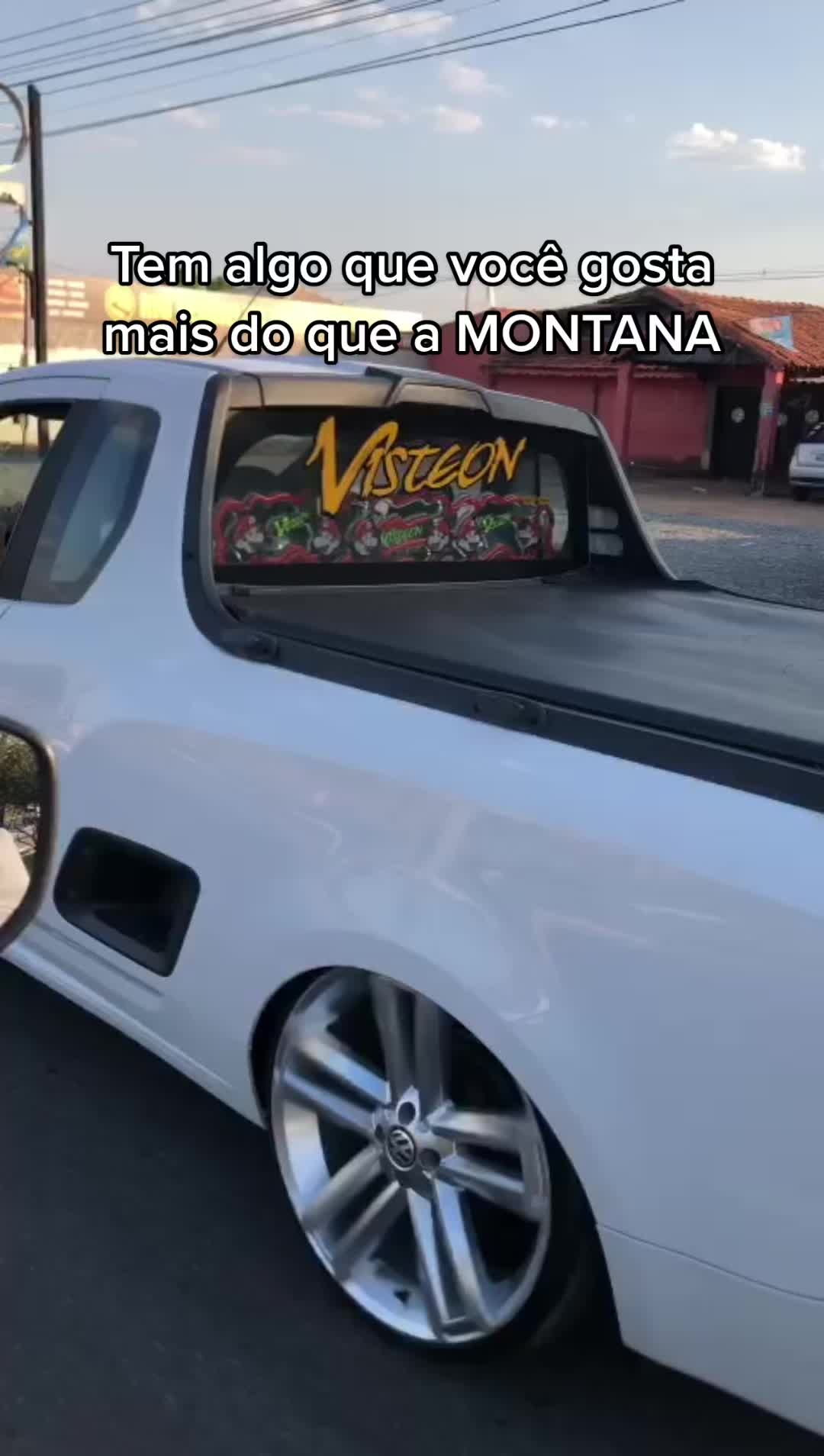 @Demmouraa