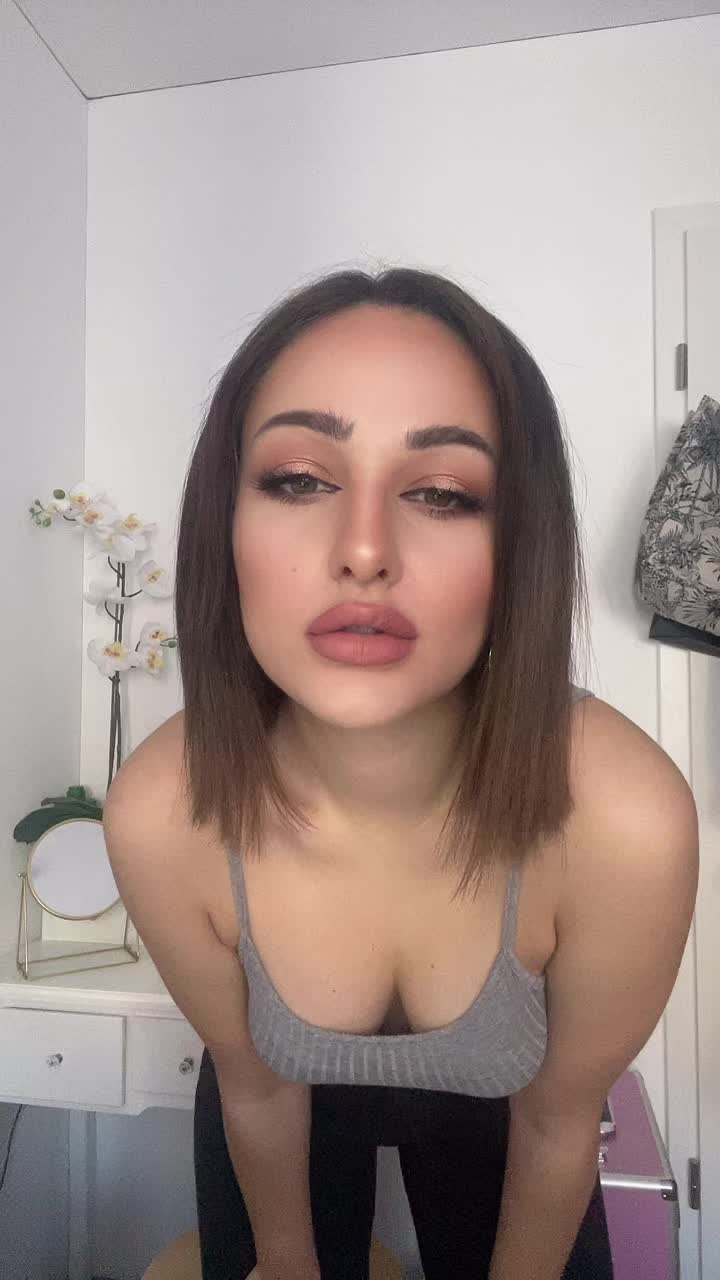 @Julia.domislic