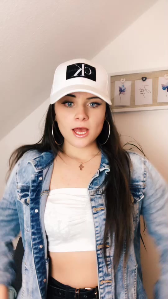 @laura