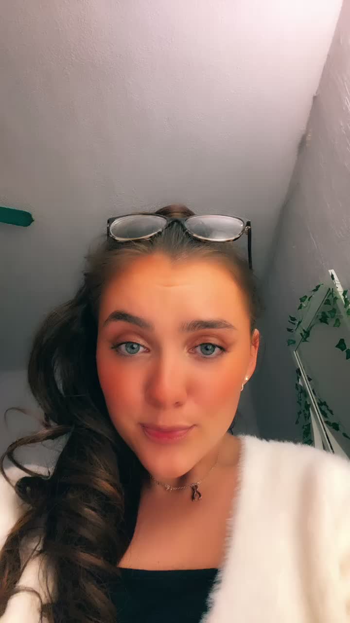 @lilylyon