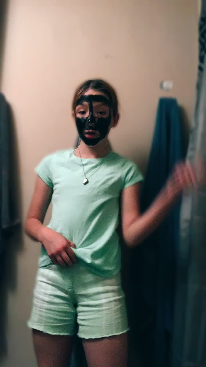 @🤭