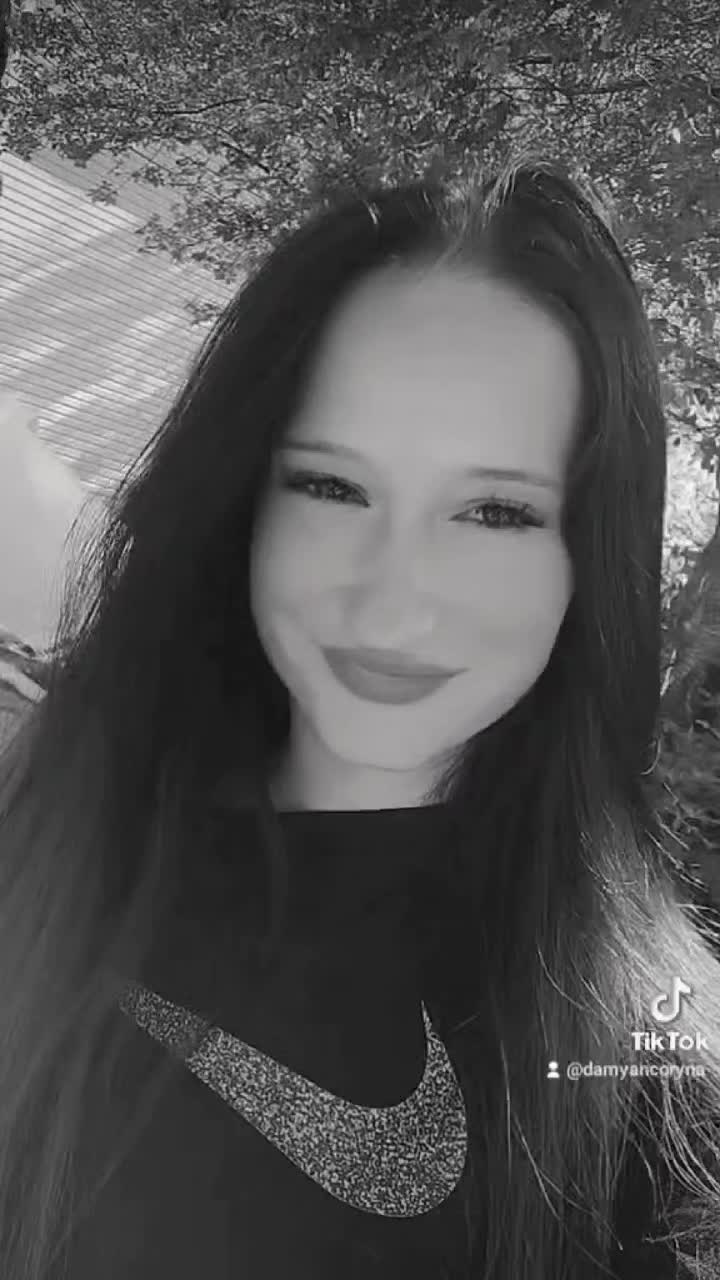 @KARINA