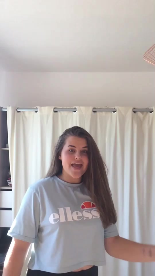 @LAURA 🌻