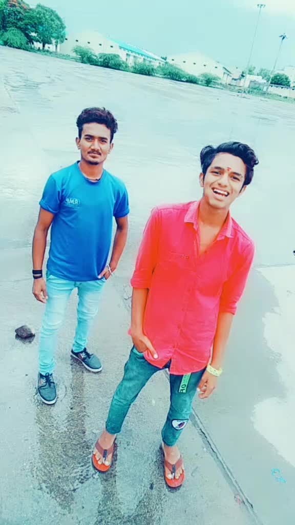 @🔥😎 GUNDAY LOVERS 🔥😎