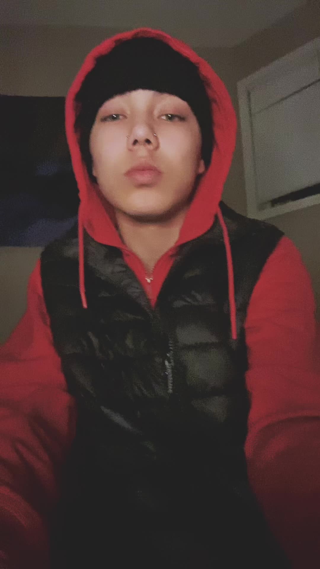 @🖤