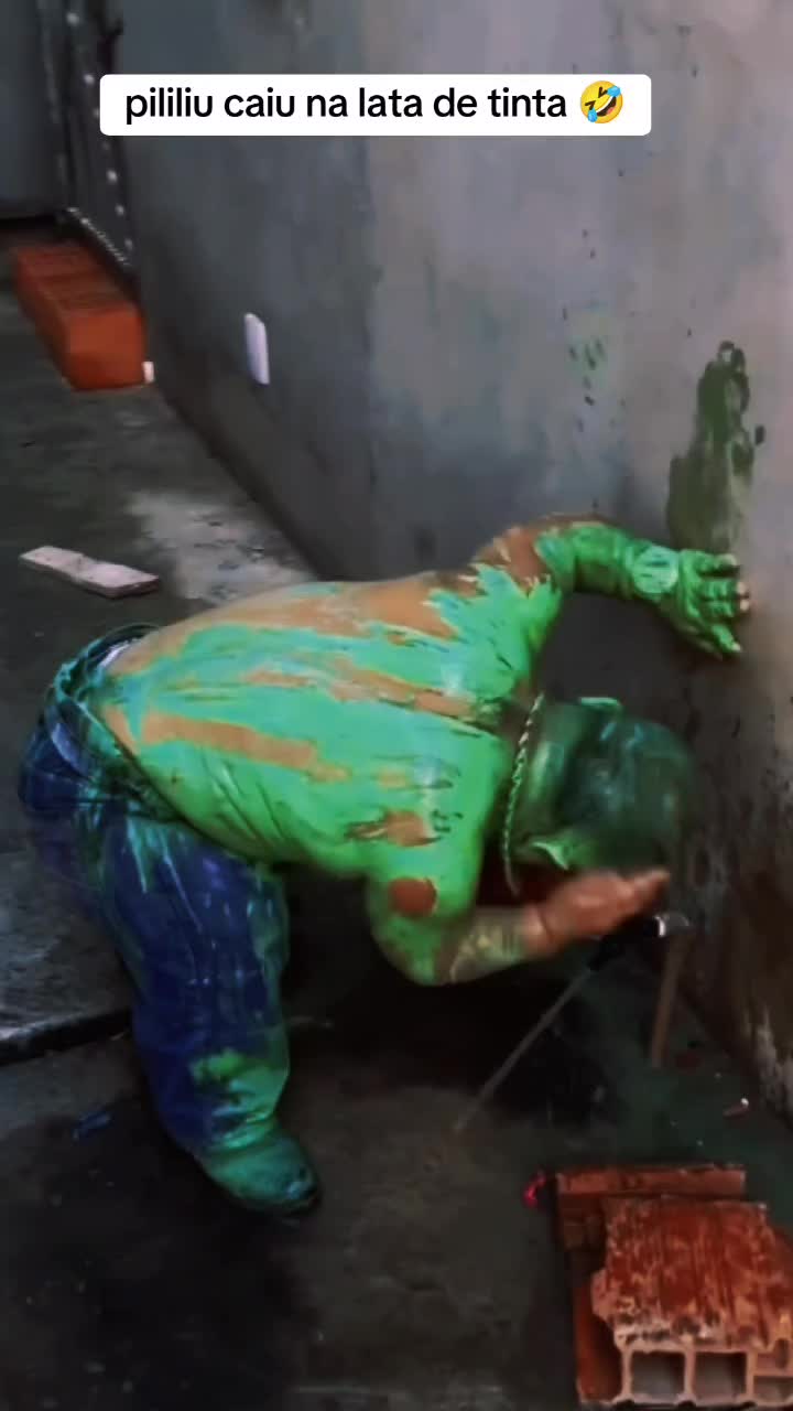 @com&eacute;dia