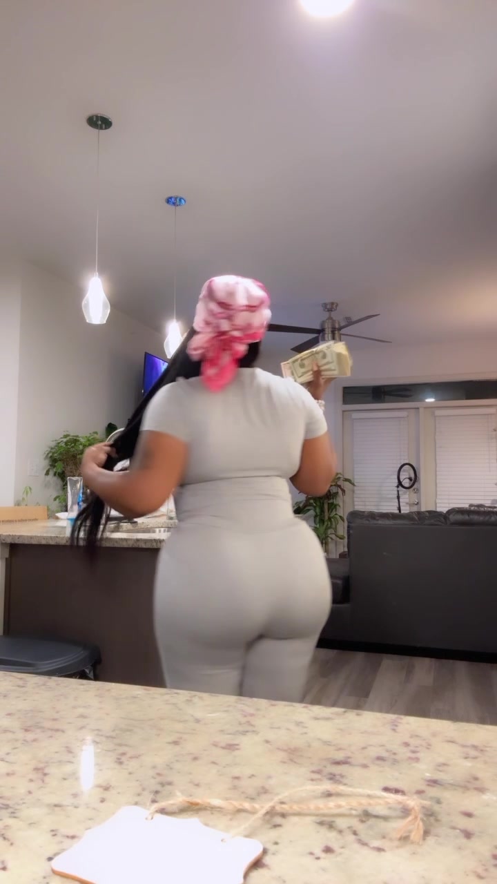 @AdorewithAdorien