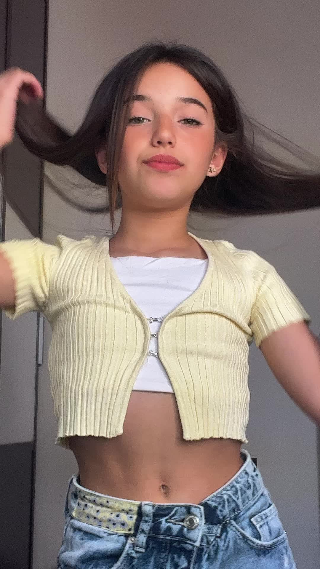 @VALERIA REBOLLO