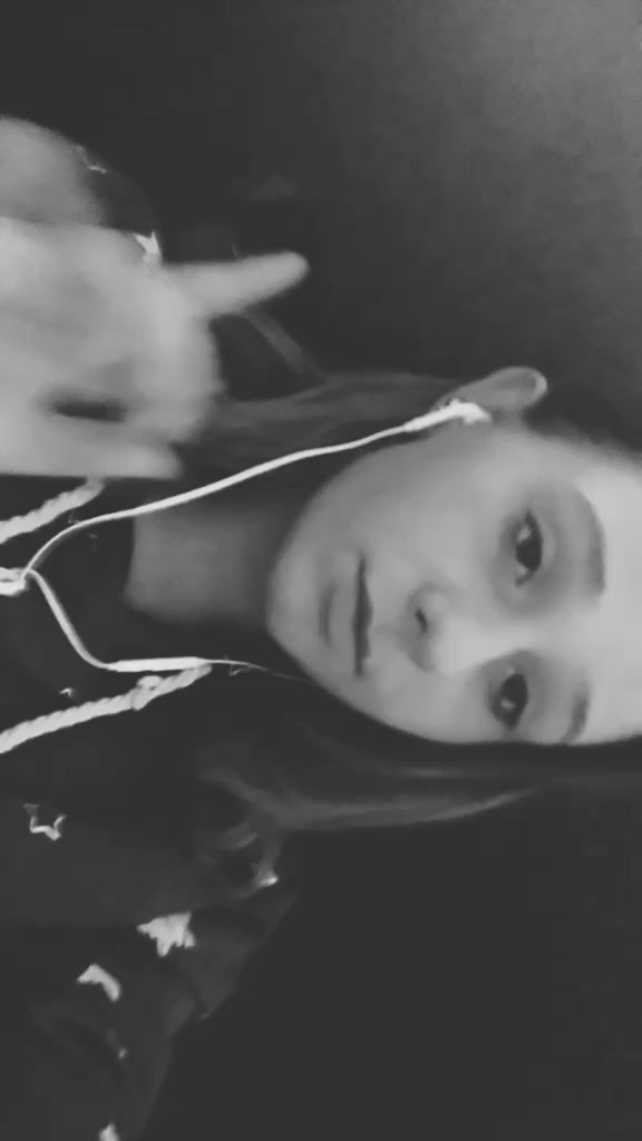 @typisch.sassiii