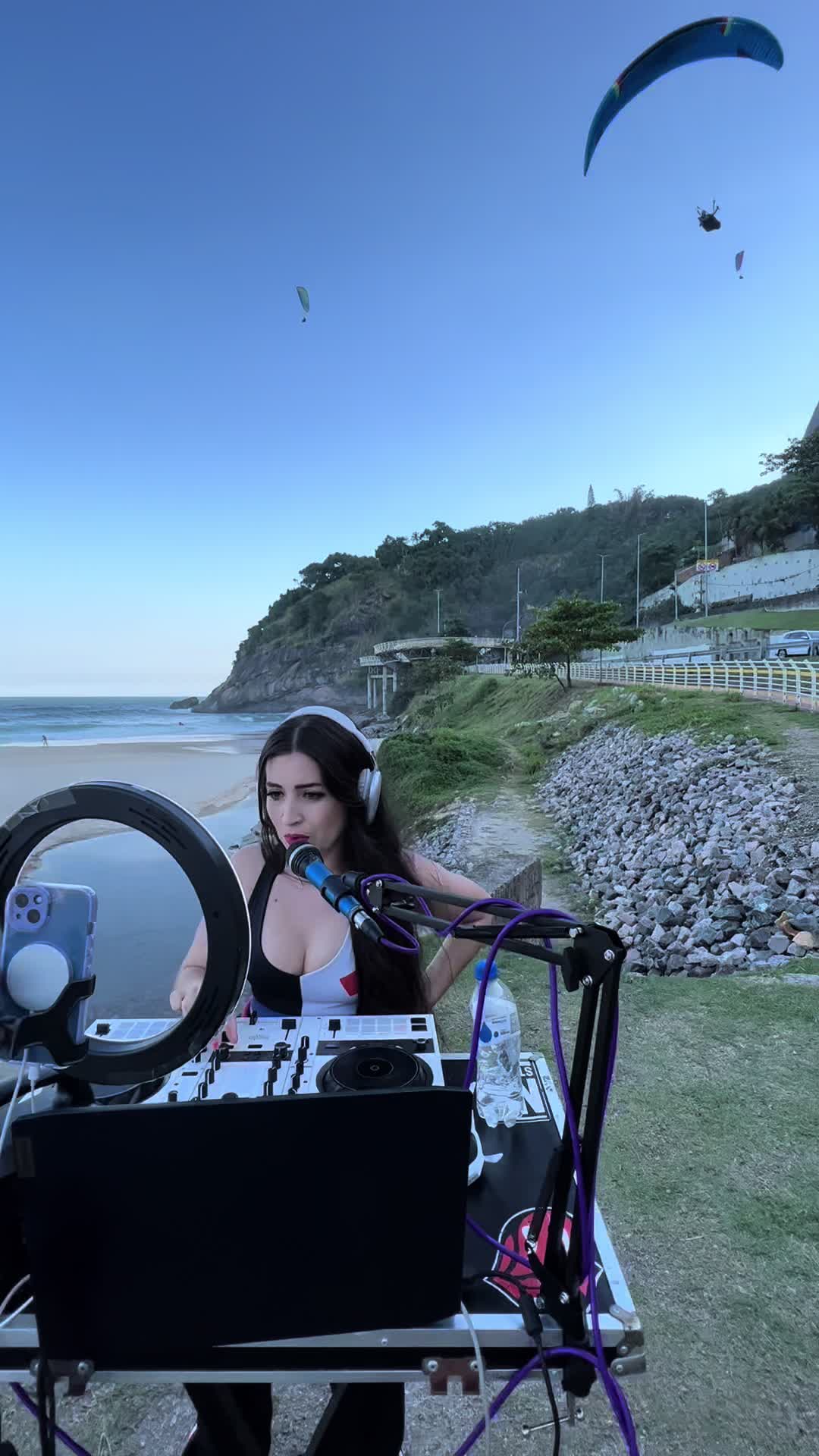 @Labibe