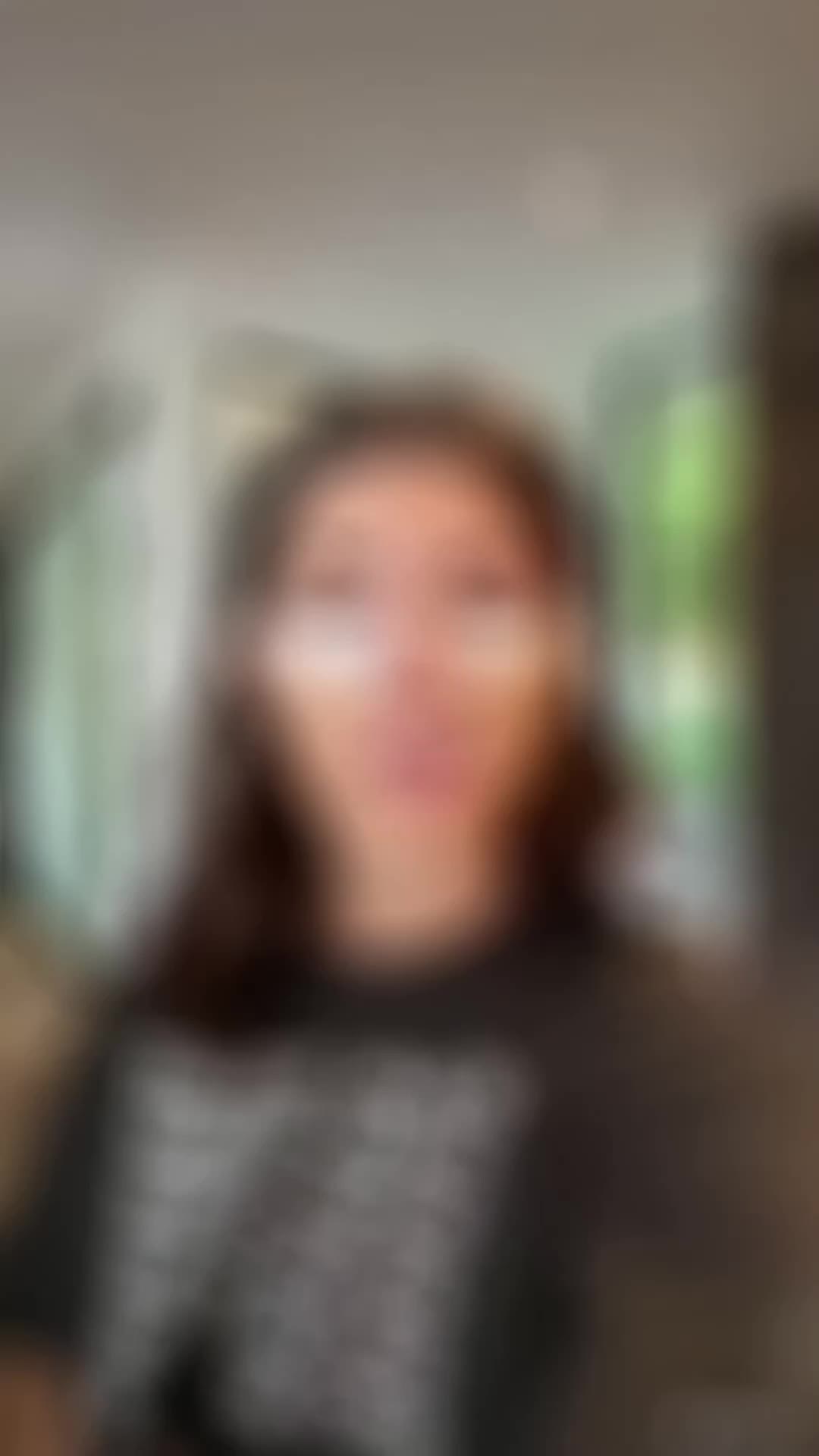 @∙ m 💋