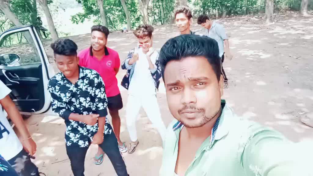 @Aj______Babu