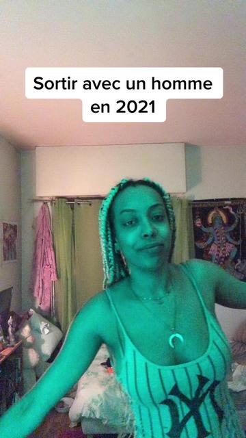 @Amina_Folie