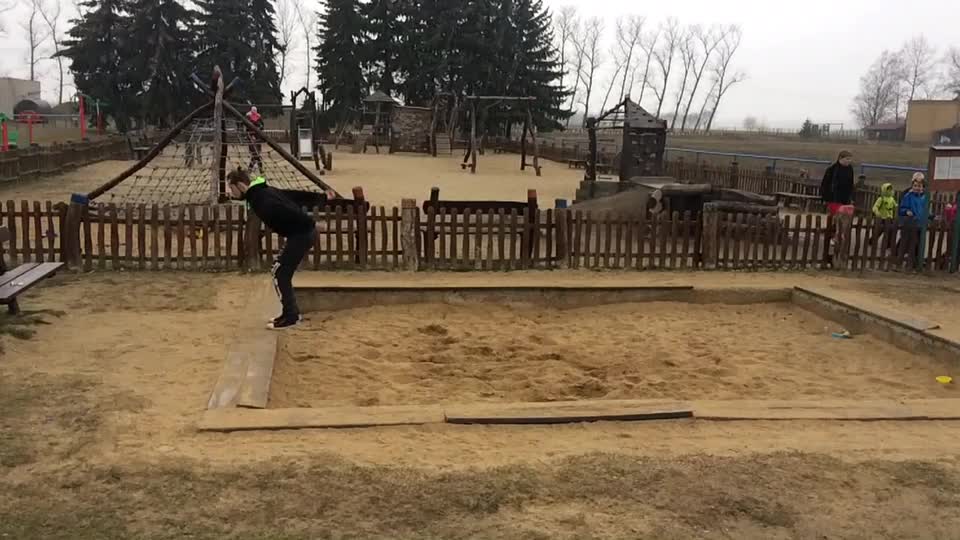@_bury_