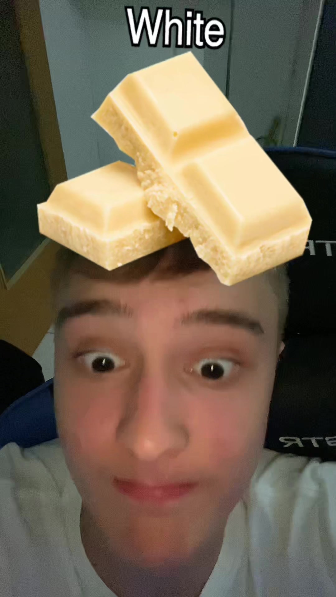 @T&ouml;m