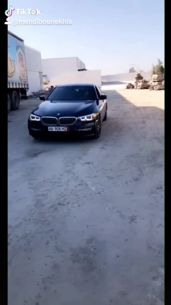 @Mehdi Bounekhla