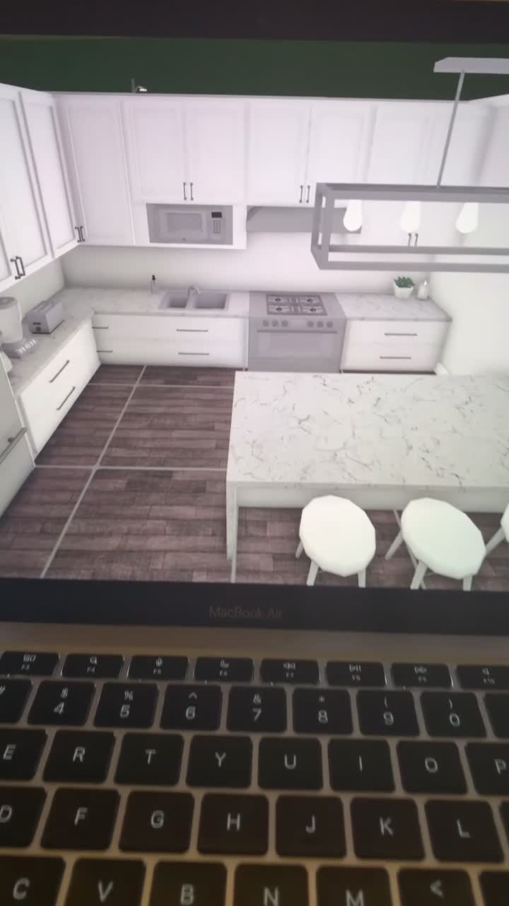 @BLOXBURG