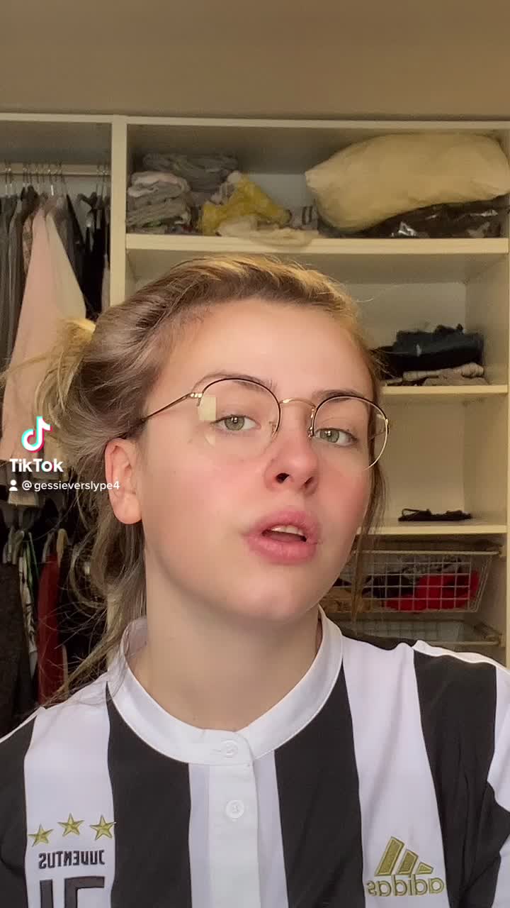 @Gessie❤️💚🖤