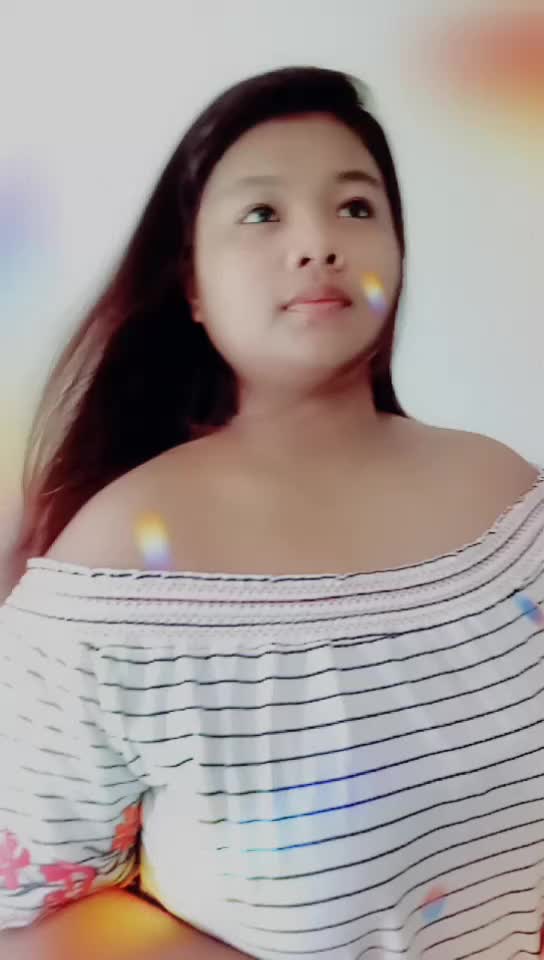 @Nepali Girl😎